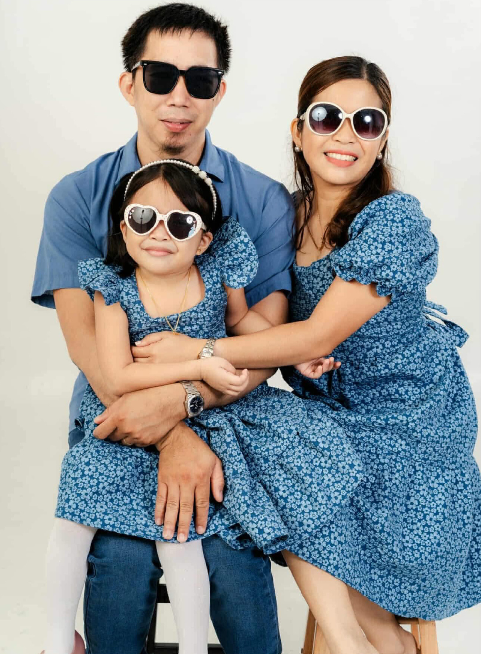 Family in coordinated MiniMe collection outfits